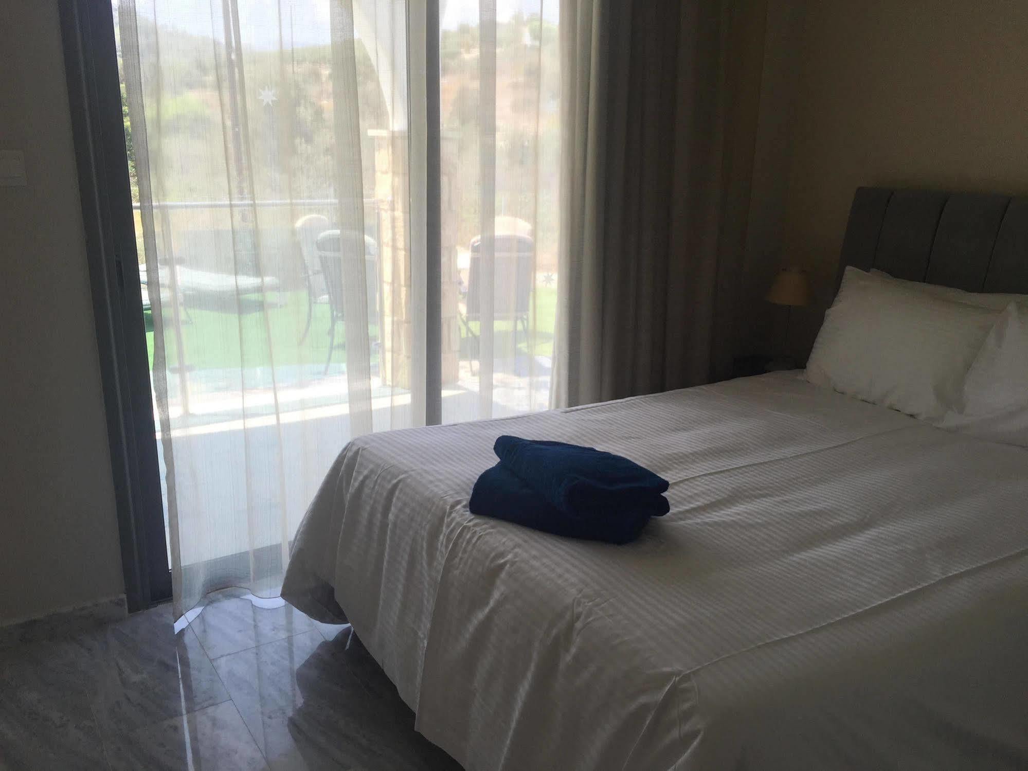 Latchi Escape Hotel And Suites Polis المظهر الخارجي الصورة